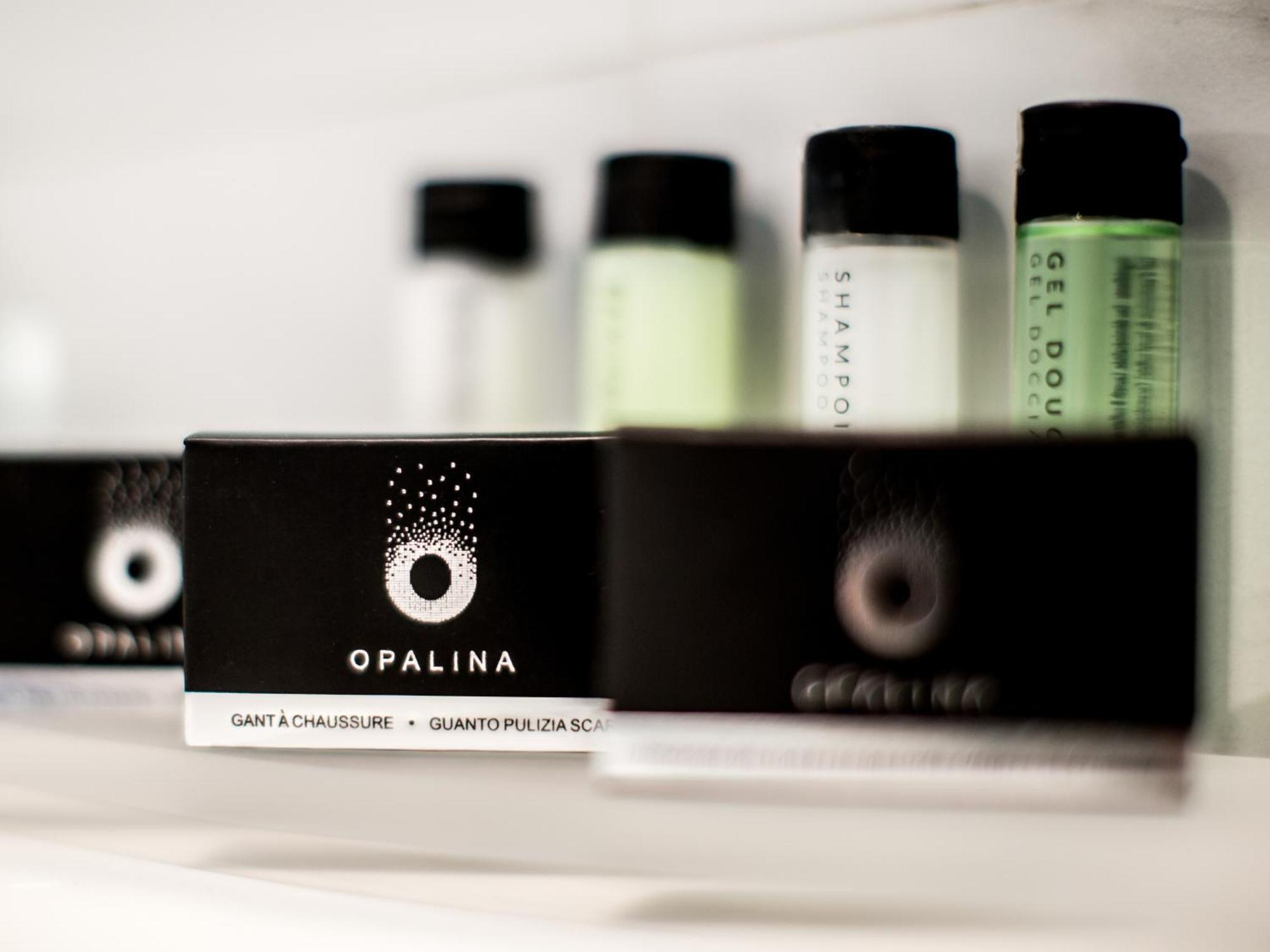 Otl Gouverneur Chicoutimi Екстериор снимка Opalina products